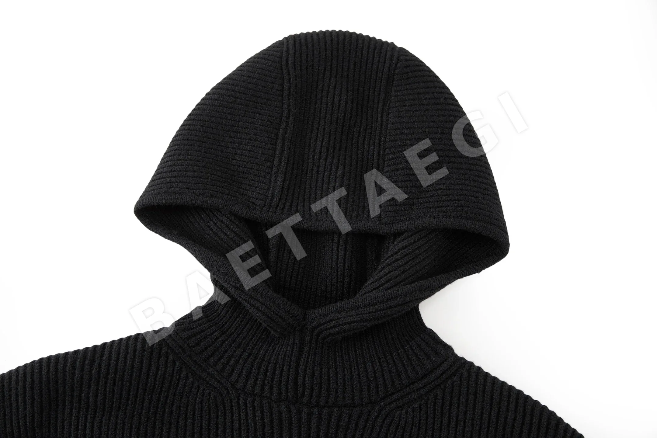 몽클레르 메탈 핀 로고 울 니트 후드티 상세 이미지 4