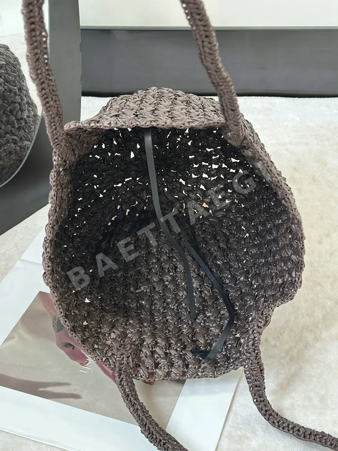 더로우 가방 상세 이미지 9