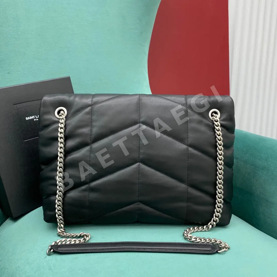 생로랑 LOOLOU PUFFER 램스킨 퀼팅 가방 상세 이미지 2