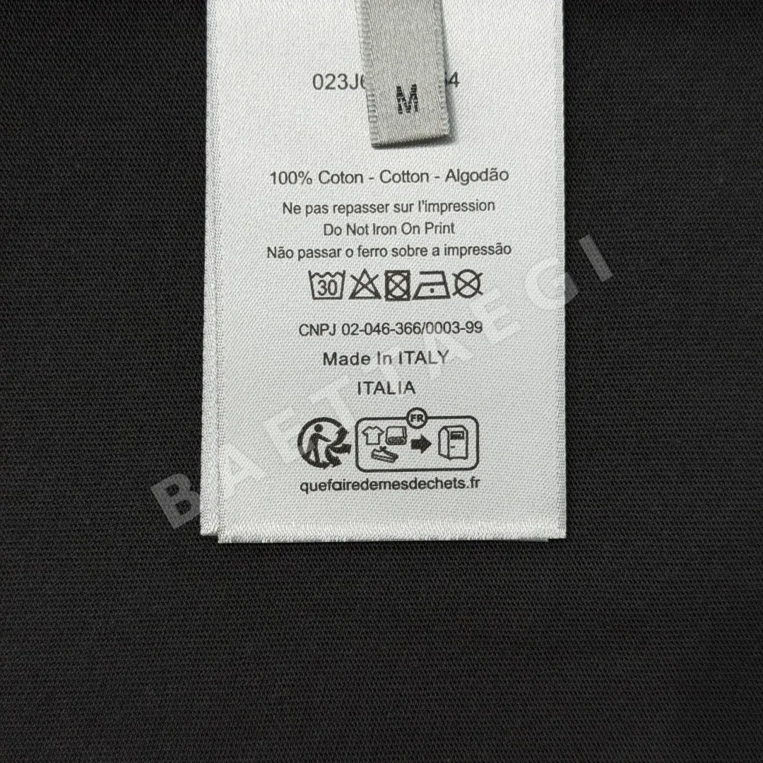 디올 코튼 레귤러핏 남성 반팔 티셔츠 상세 이미지 9