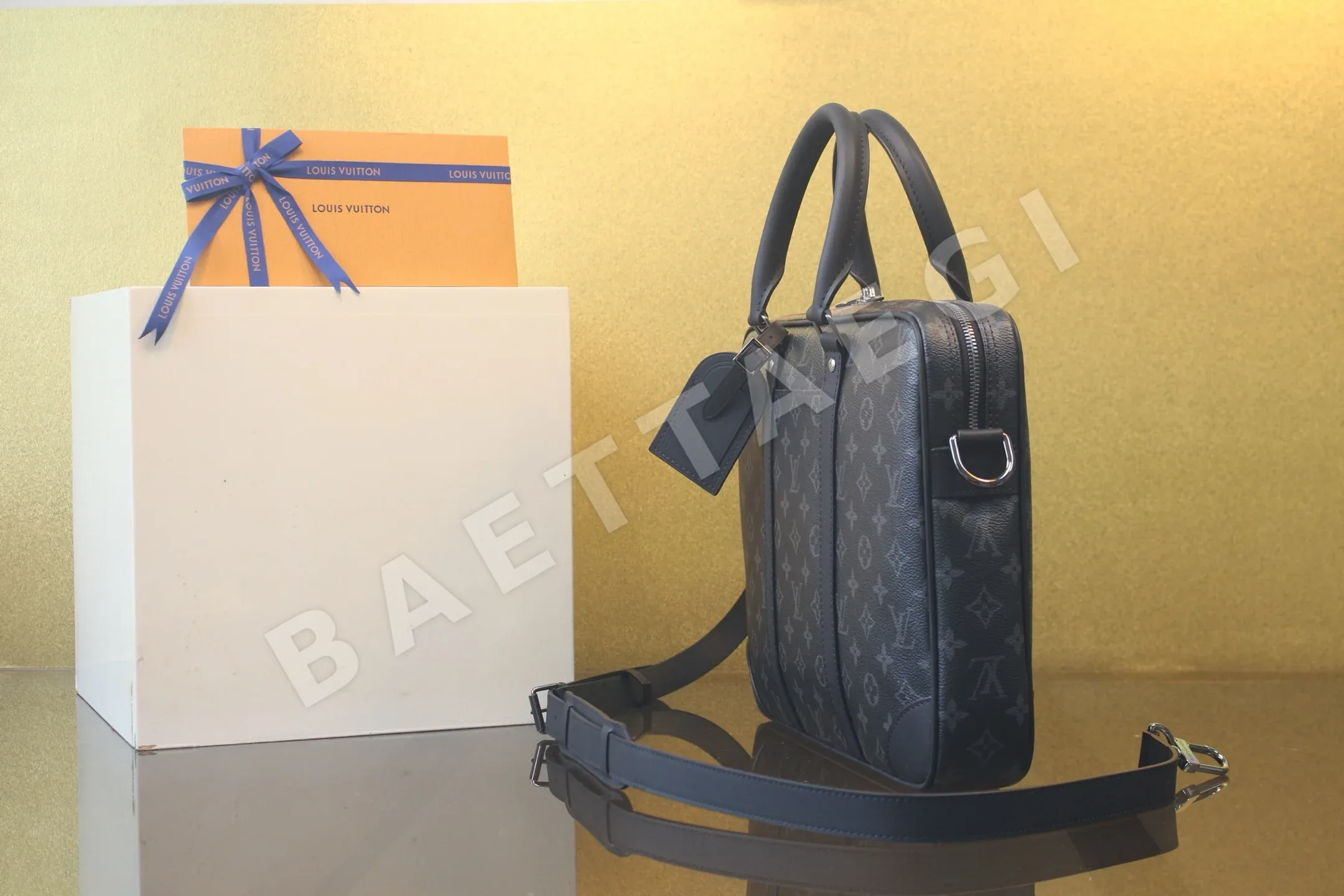 루이비통 M46457 VOYAGE 스몰 브리프케이스 가방 상세 이미지 2