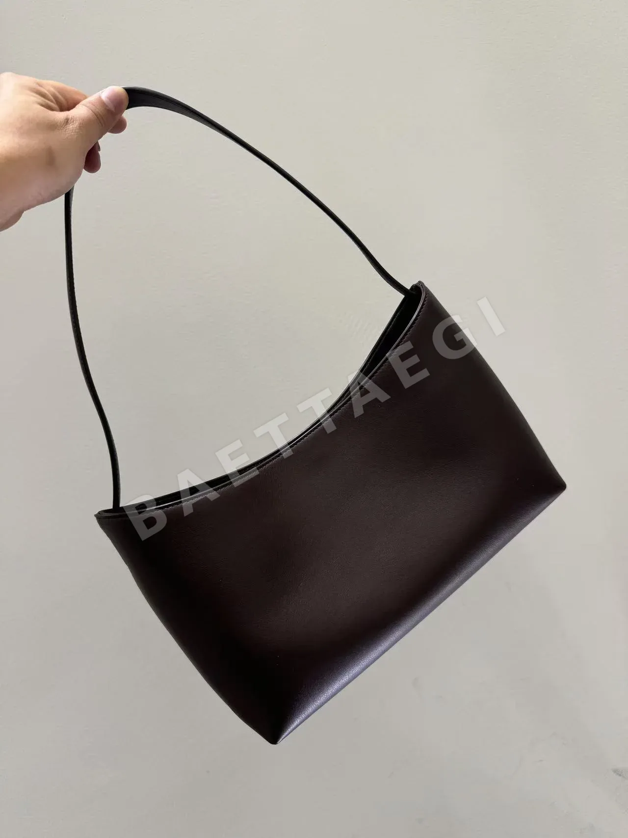 더로우 알마 바게뜨 dark brown 상세 이미지 5