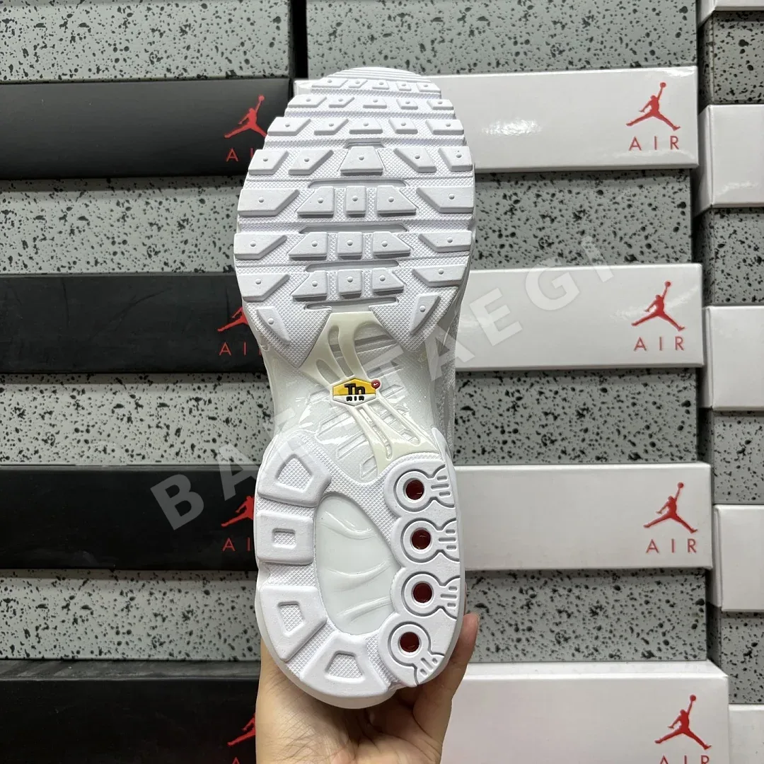 나이키 [DF] 에어 맥스 플러스 AJ2029-100 201710 Nike Air Max Plus Triple White 상세 이미지 7