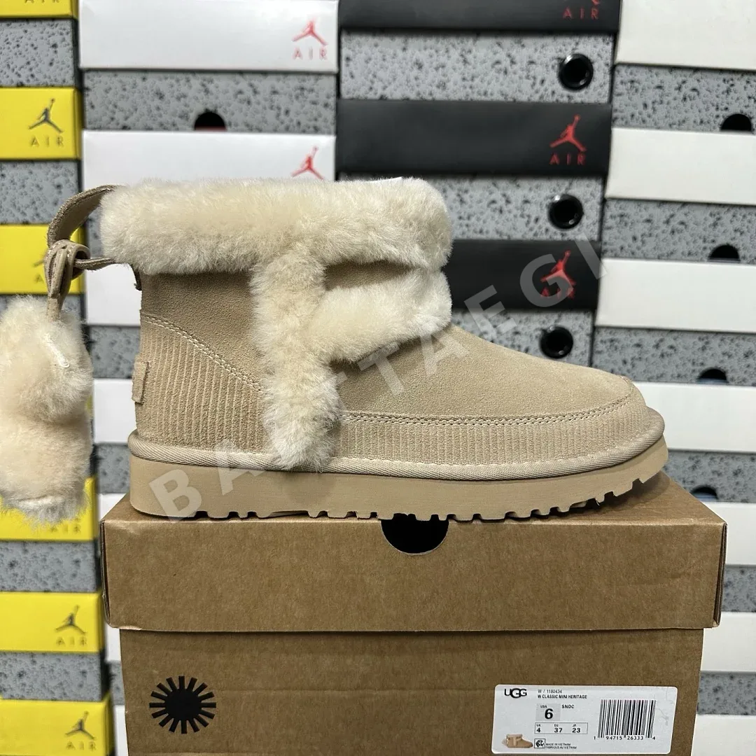 어그 [OT] 0434 209111 UGG 0434