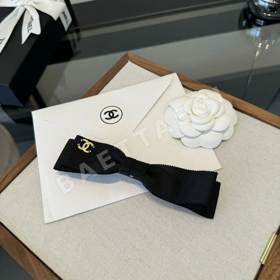 샤넬 헤어클립 182782