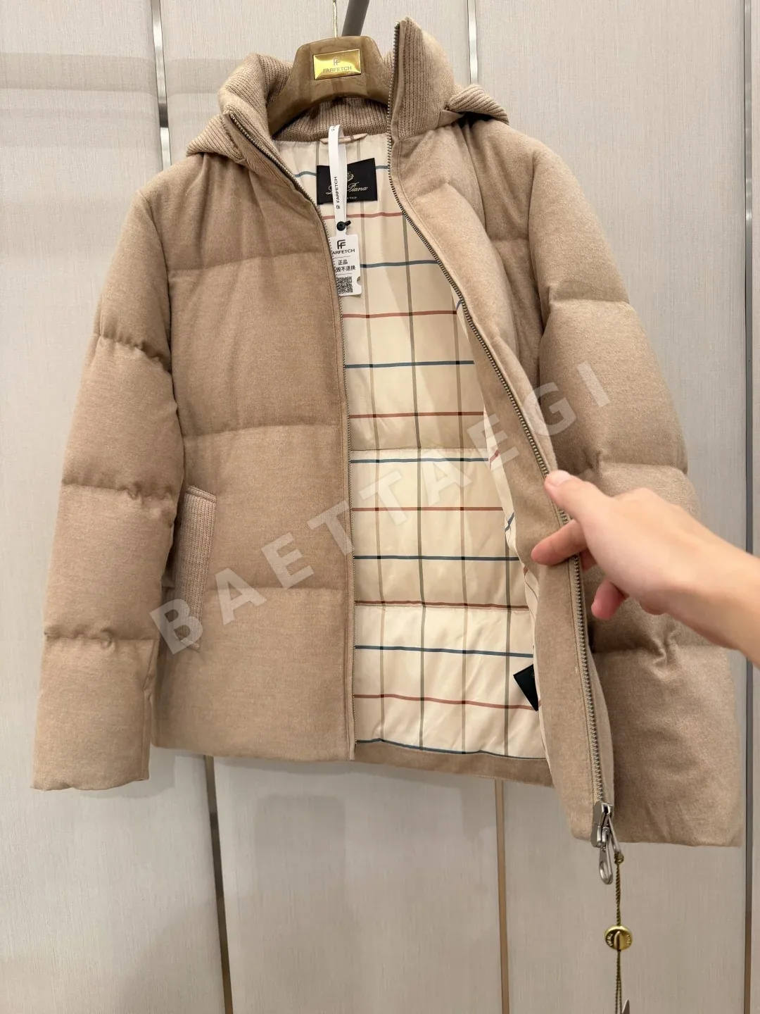 로로피아나 울 혼방 남성 후드 다운 패딩 재킷 상세 이미지 8
