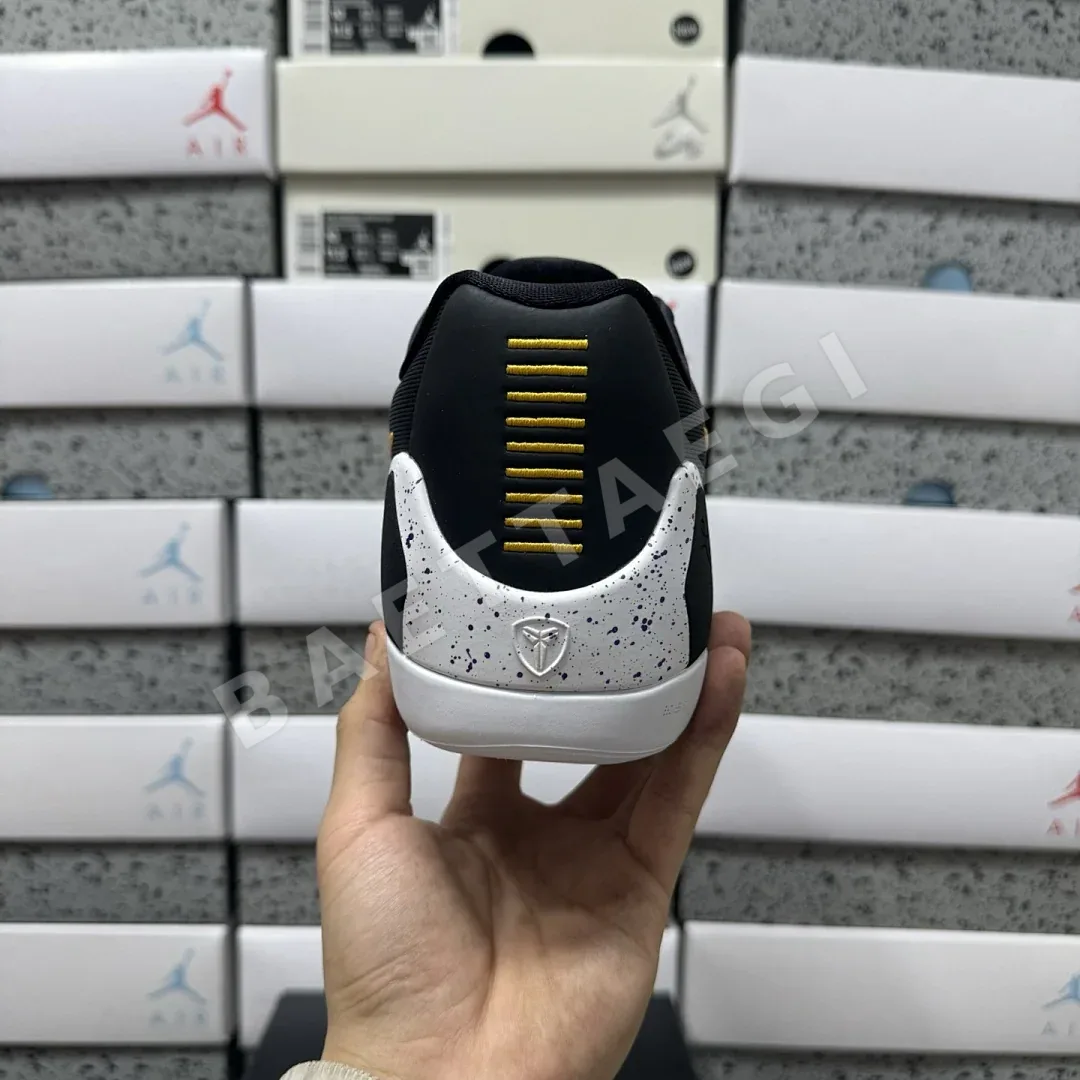 나이키 [GX] 코비 9 EM 로우 프로트로 TB IH1401-002 201391 Nike Kobe 9 EM Low Protro TB Black 상세 이미지 3