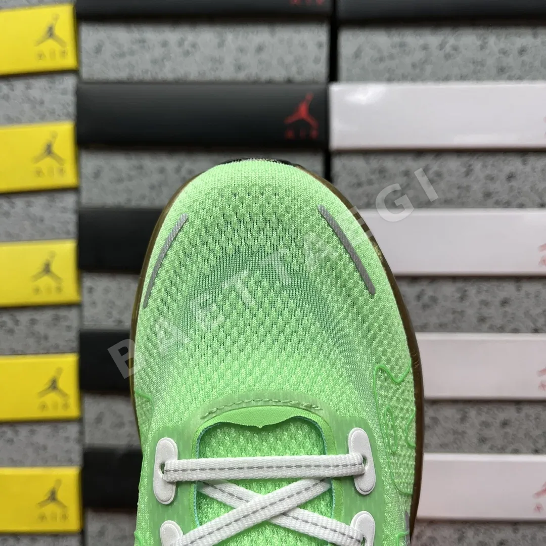 나이키 [CG] 보메로 프리미엄 HQ2050-307 201996 Nike Vomero Premium 상세 이미지 5