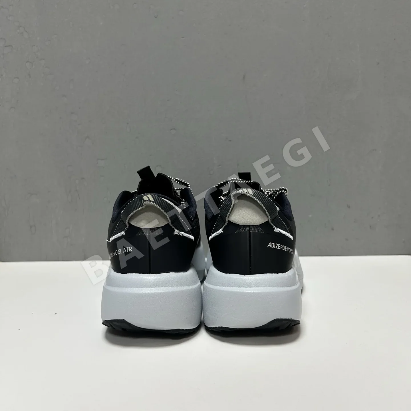 아디다스 신발 157704 Adidas Sneakers 상세 이미지 2