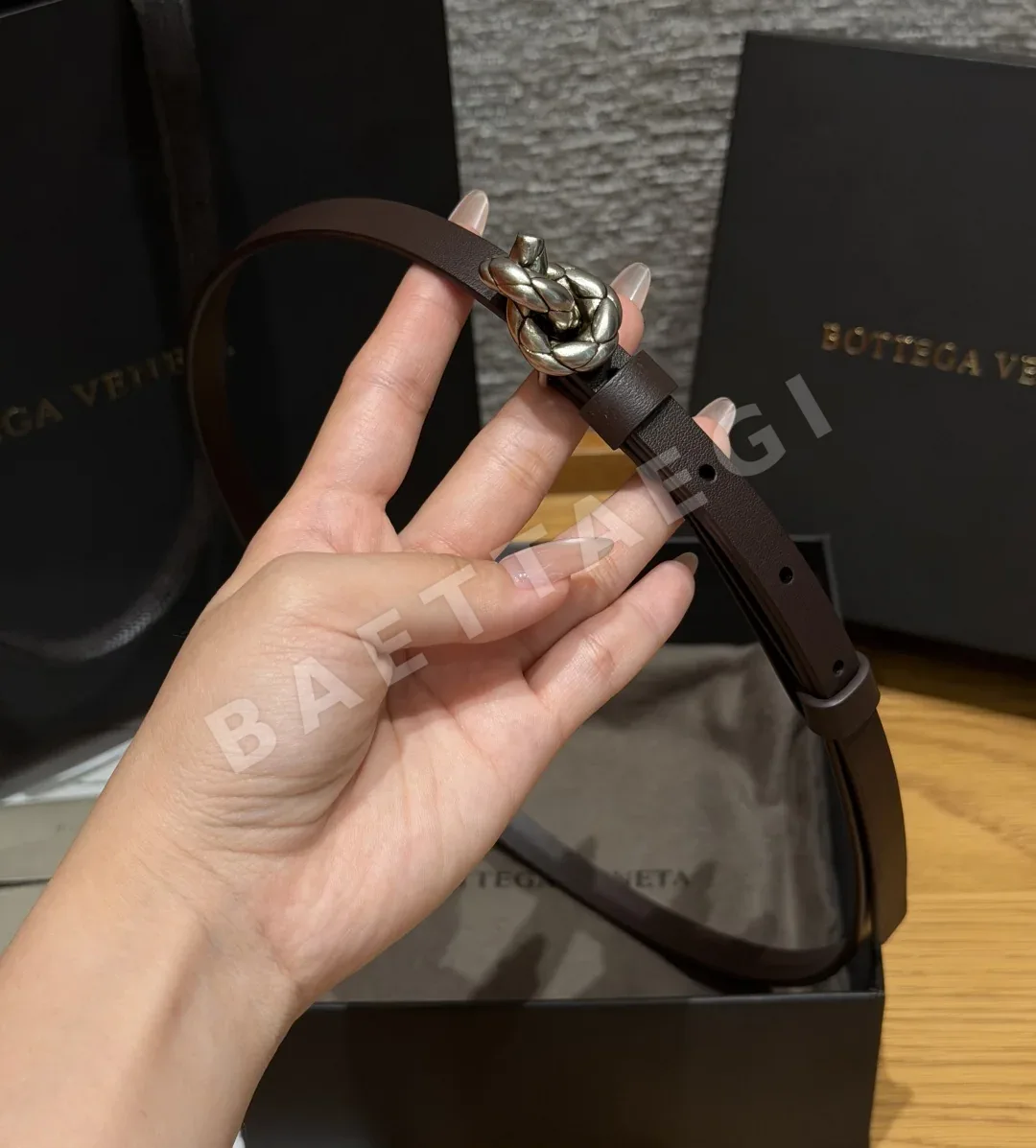 보테가베네타 소가죽 로프 버클 슬림 벨트 상세 이미지 3