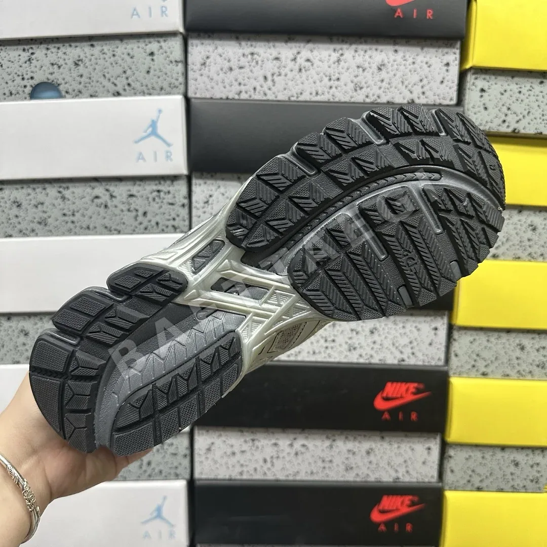 아식스 [KO] 젤 카야노 20 1203A388-020 200442 Asics Gel-Kayano 20 Gravel Pure Silver 상세 이미지 7