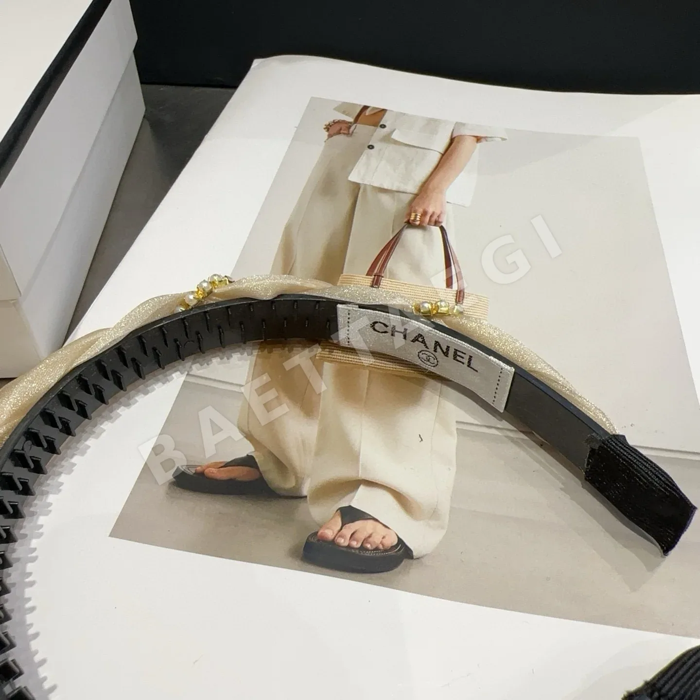 샤넬 진주 헤어밴드 상세 이미지 5
