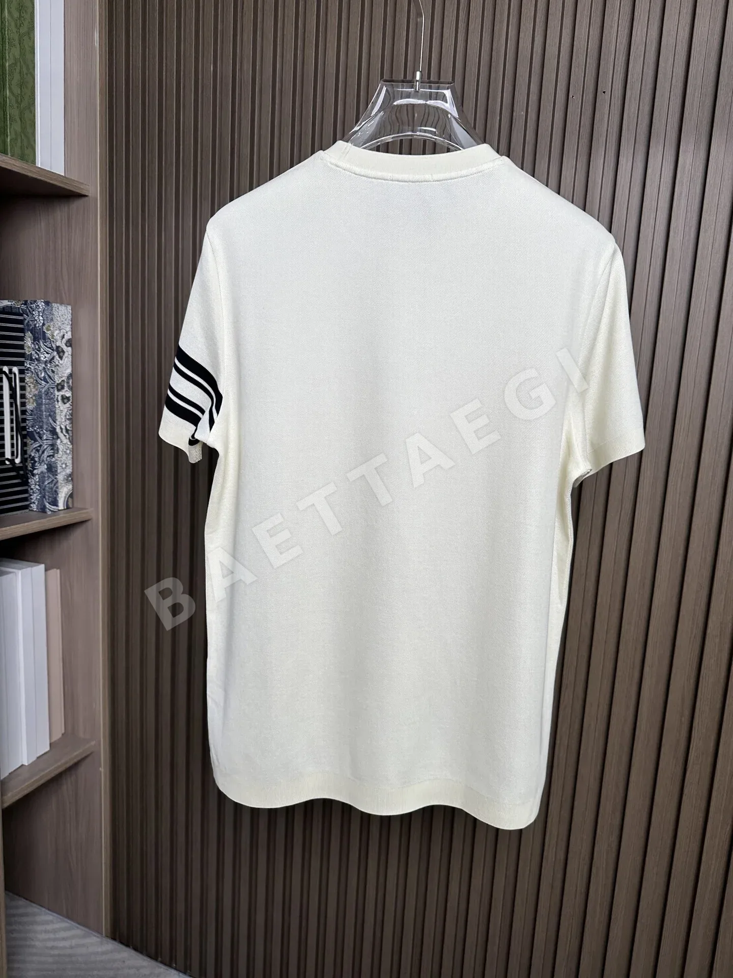 몽클레르 스트라이프 반팔 티셔츠 상세 이미지 2