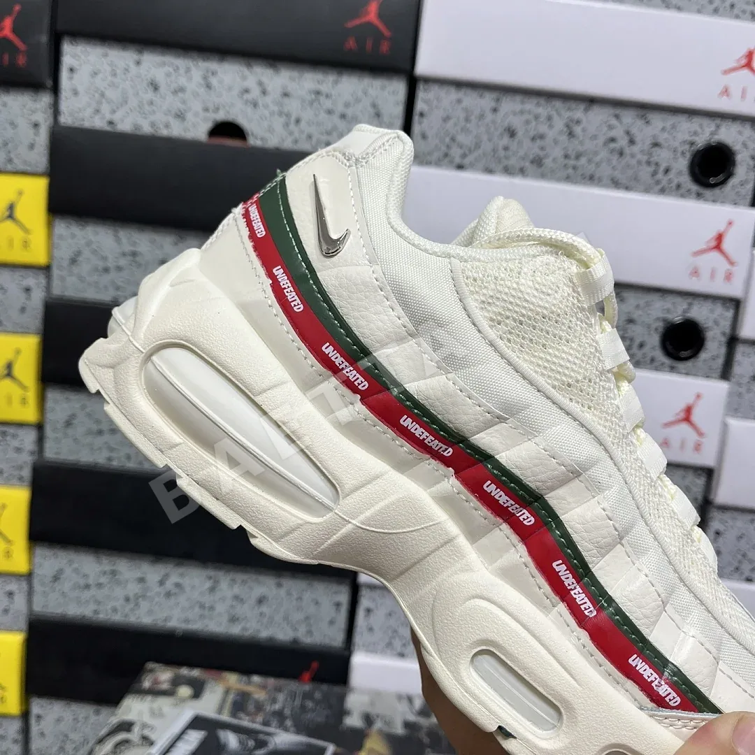 나이키 [XY] 에어 맥스 95 SP IB4453-100 201493 Nike Air Max 95 SP Undefeated Sail 상세 이미지 6