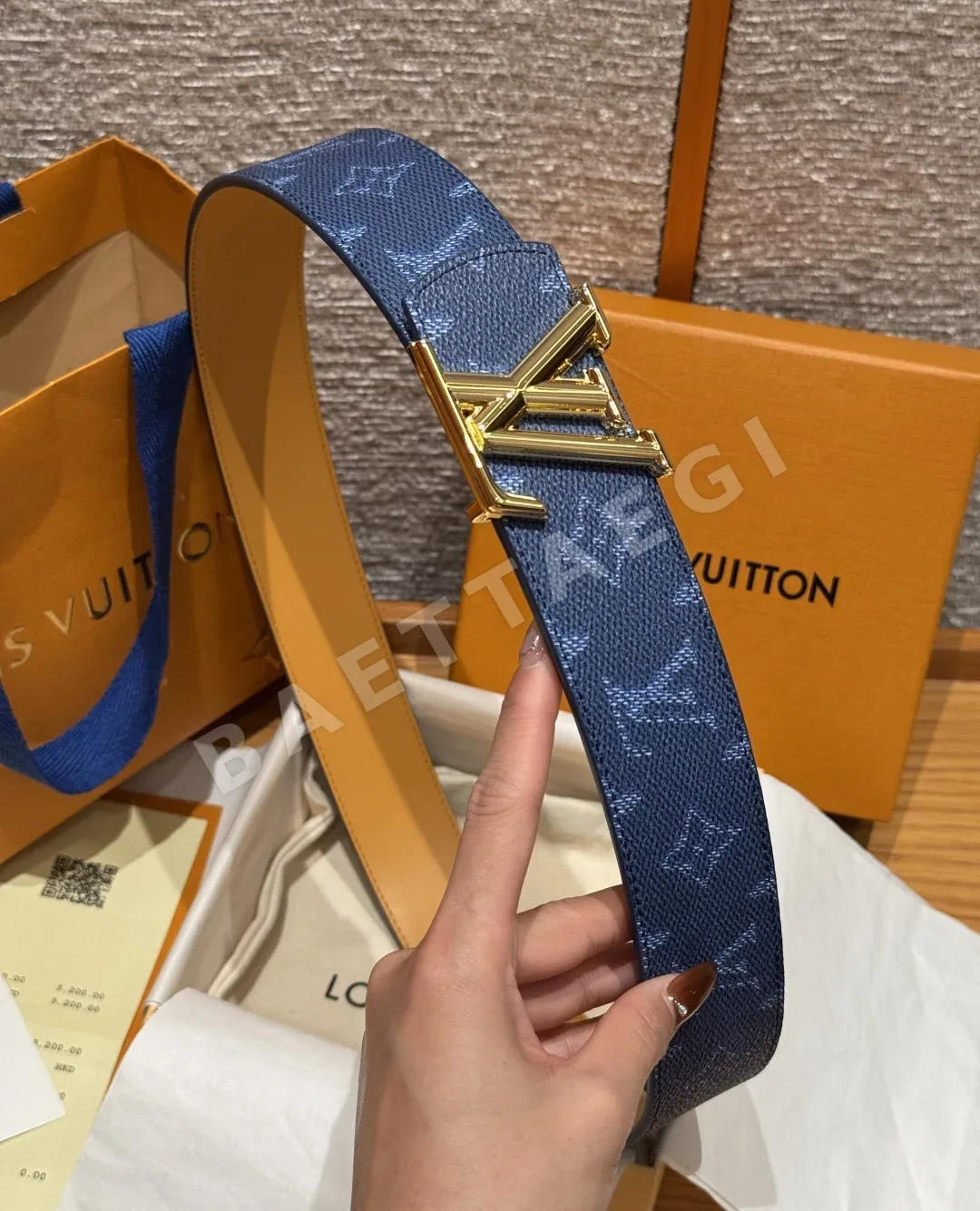 루이비통 디멘션 모노그램 헤리티지 40mm 리버서블 벨트 상세 이미지 3