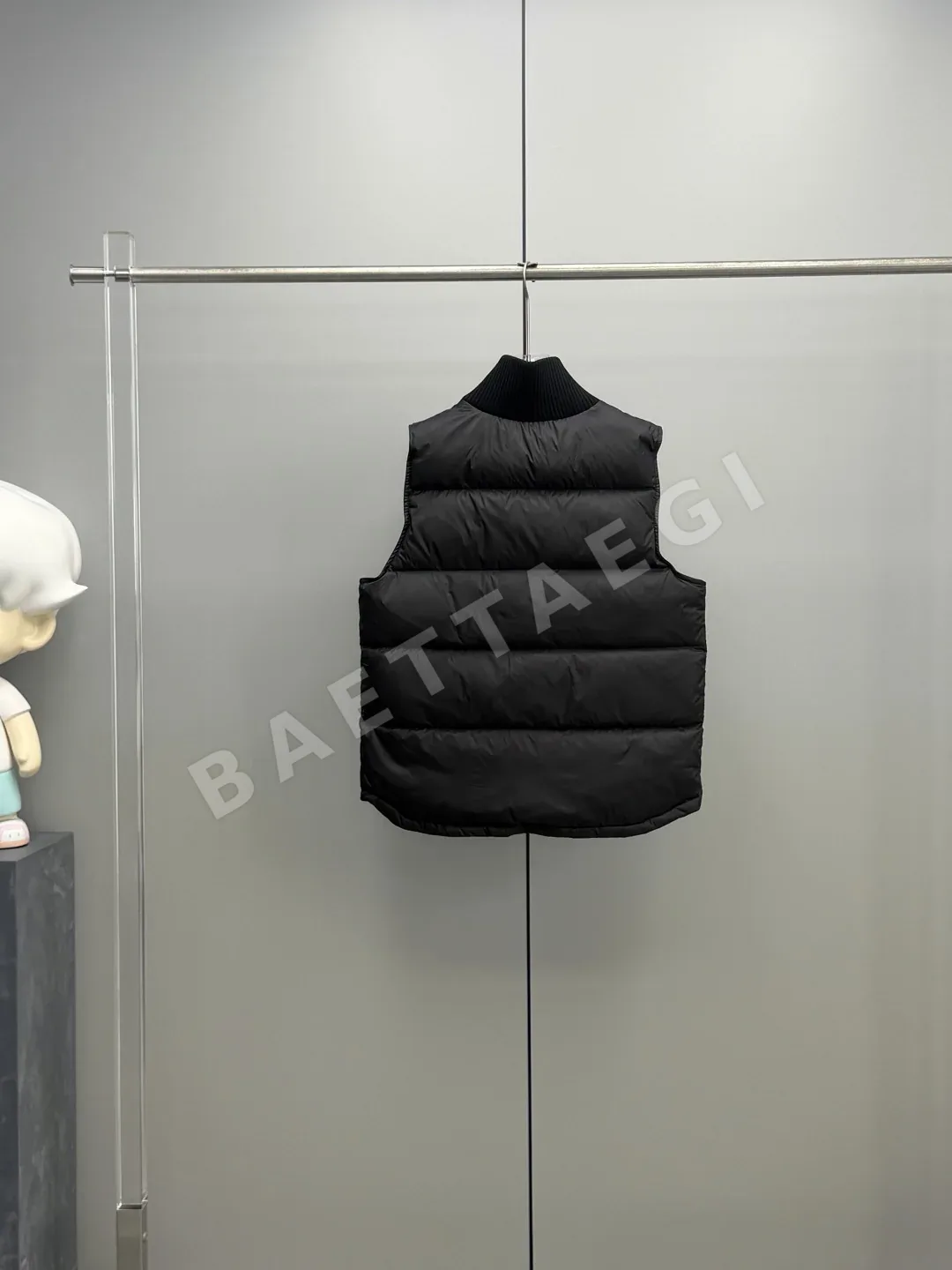 셀린느 스탠드 카라 다운 베스트 조끼 상세 이미지 9