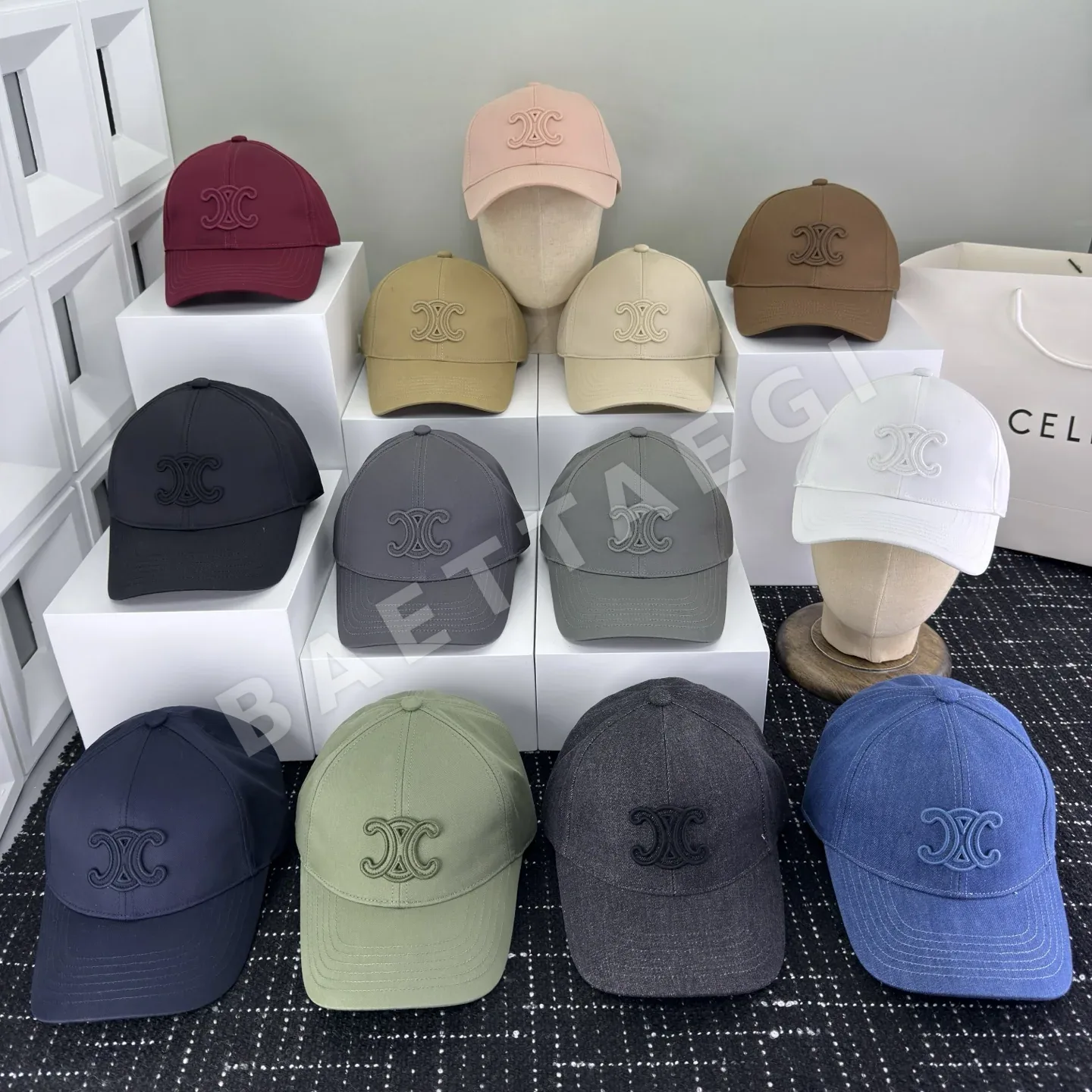 셀린느 캡 84176