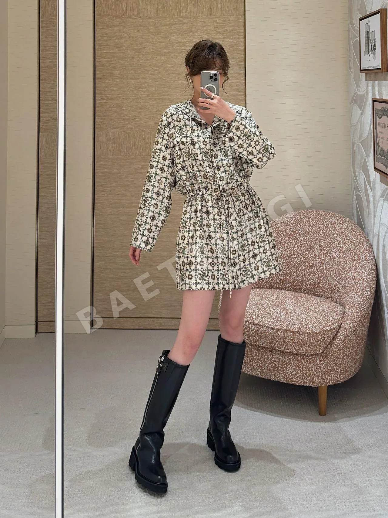 루이비통 모노그램 플라워 셔츠 원피스 상세 이미지 2