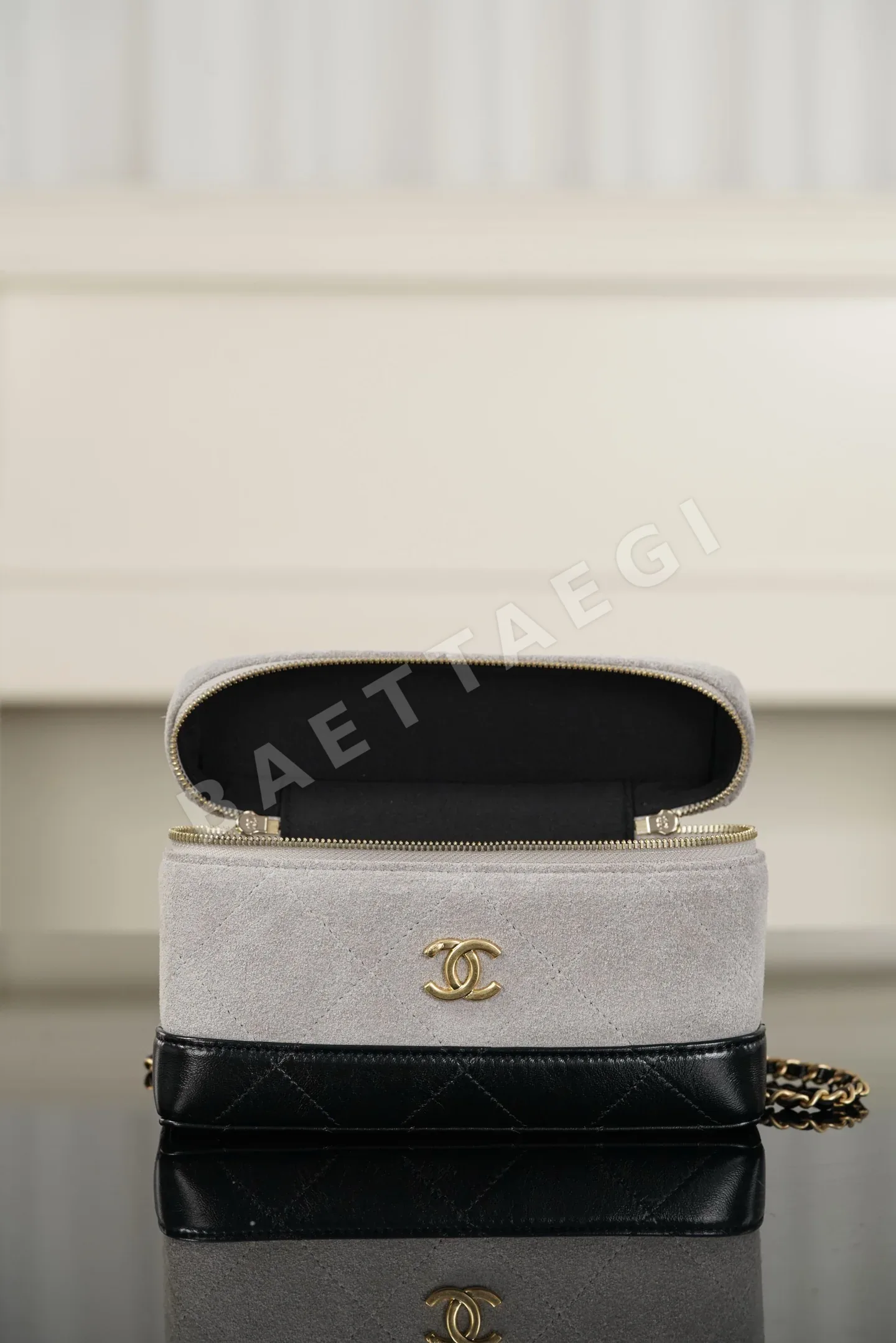 샤넬 스웨이드 가죽 패치워크 박스 가방 상세 이미지 8