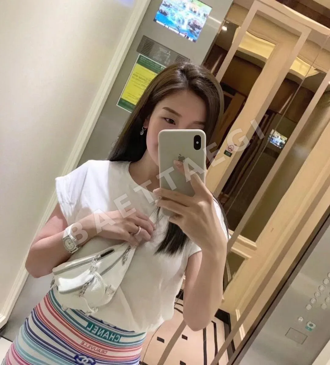 크롬하츠 화이트 허리 가방 상세 이미지 4