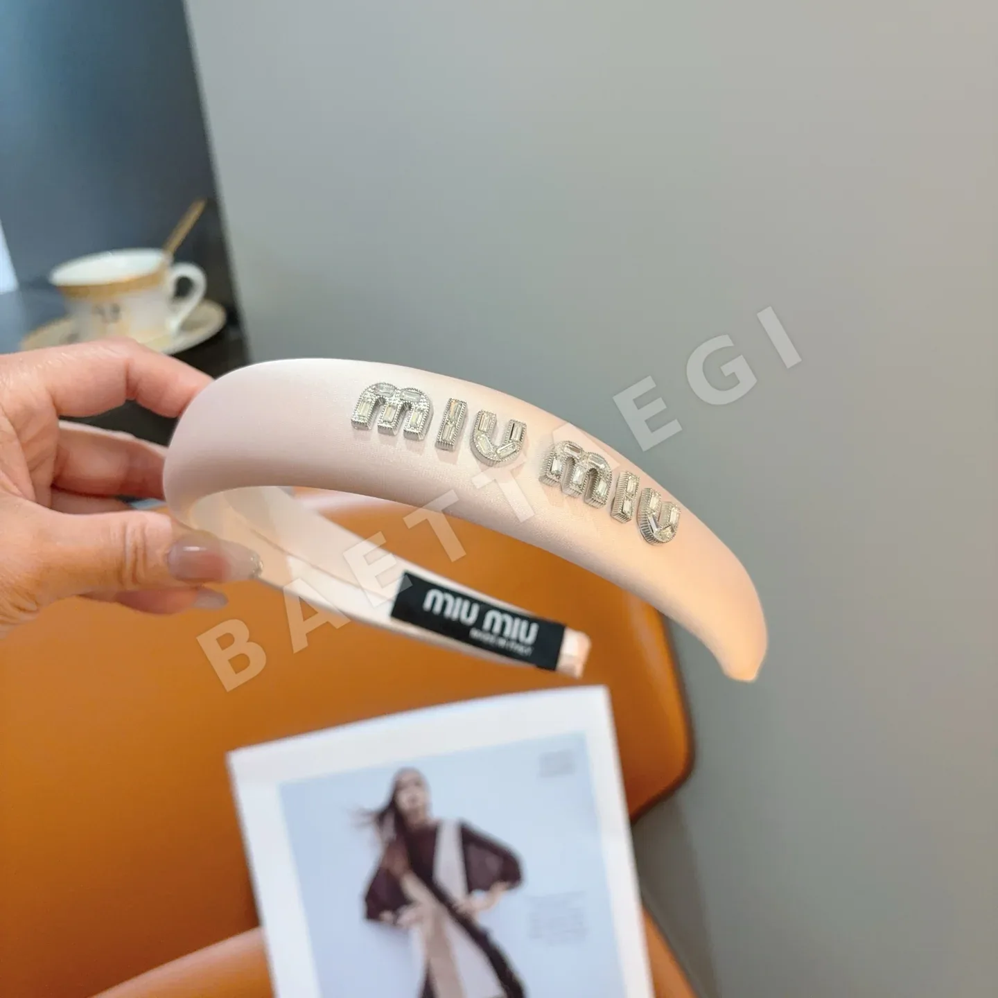 미우미우 새틴 스펀지 헤어밴드 헤어악세 상세 이미지 3