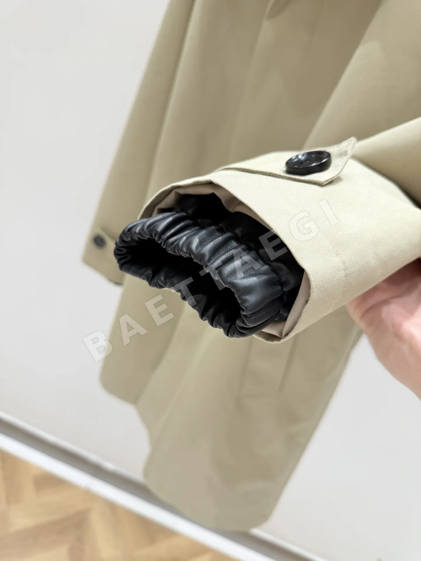 보테가베네타 여성 라펠 자켓 상세 이미지 5