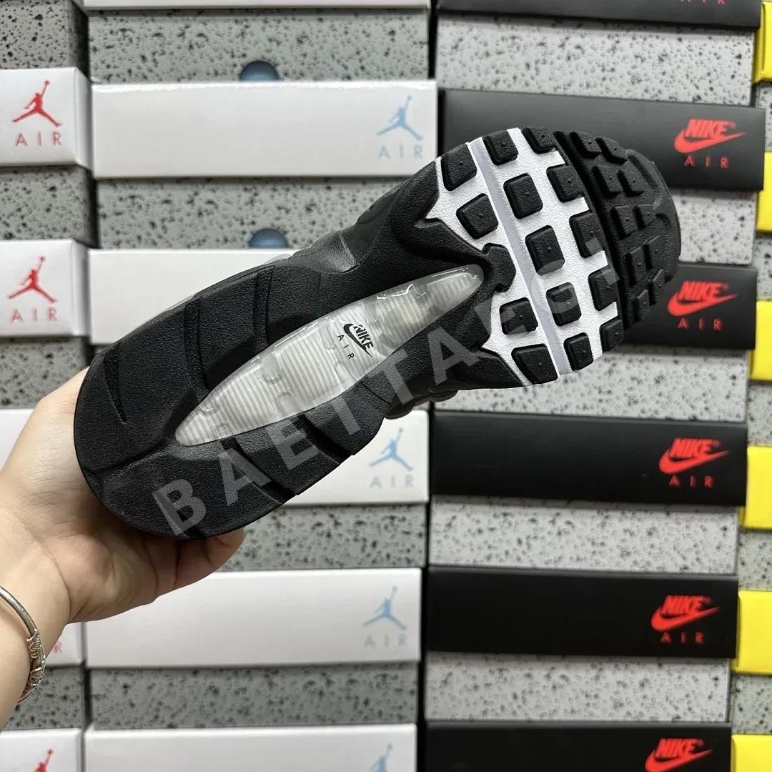 나이키 [KZ2.0] 에어 맥스 95 OG HM4740-007 201561 Nike Air Max 95 OG Big Bubble Granite 상세 이미지 8