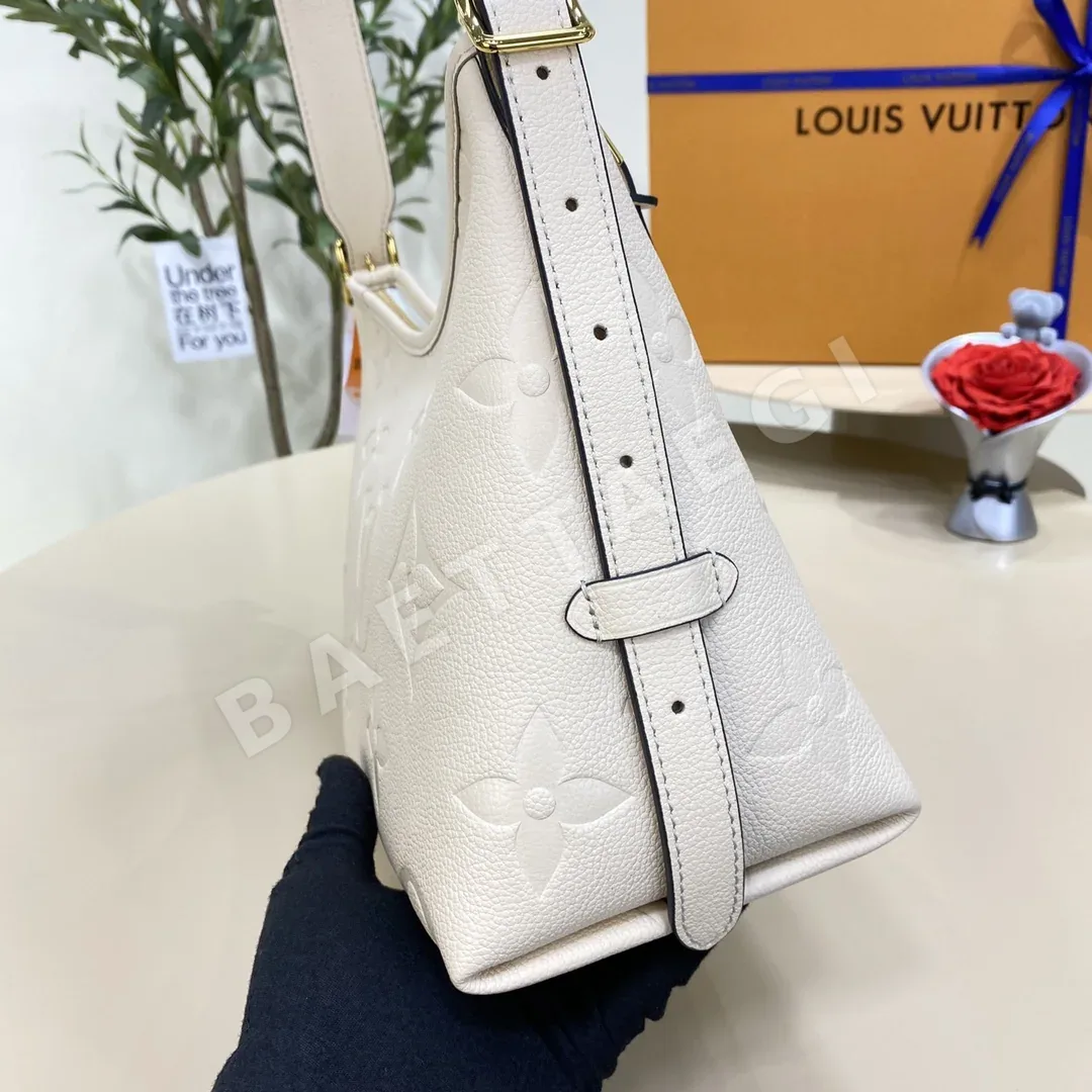 루이비통 캐리올 스몰 숄더백 M46293 M46288 상세 이미지 5