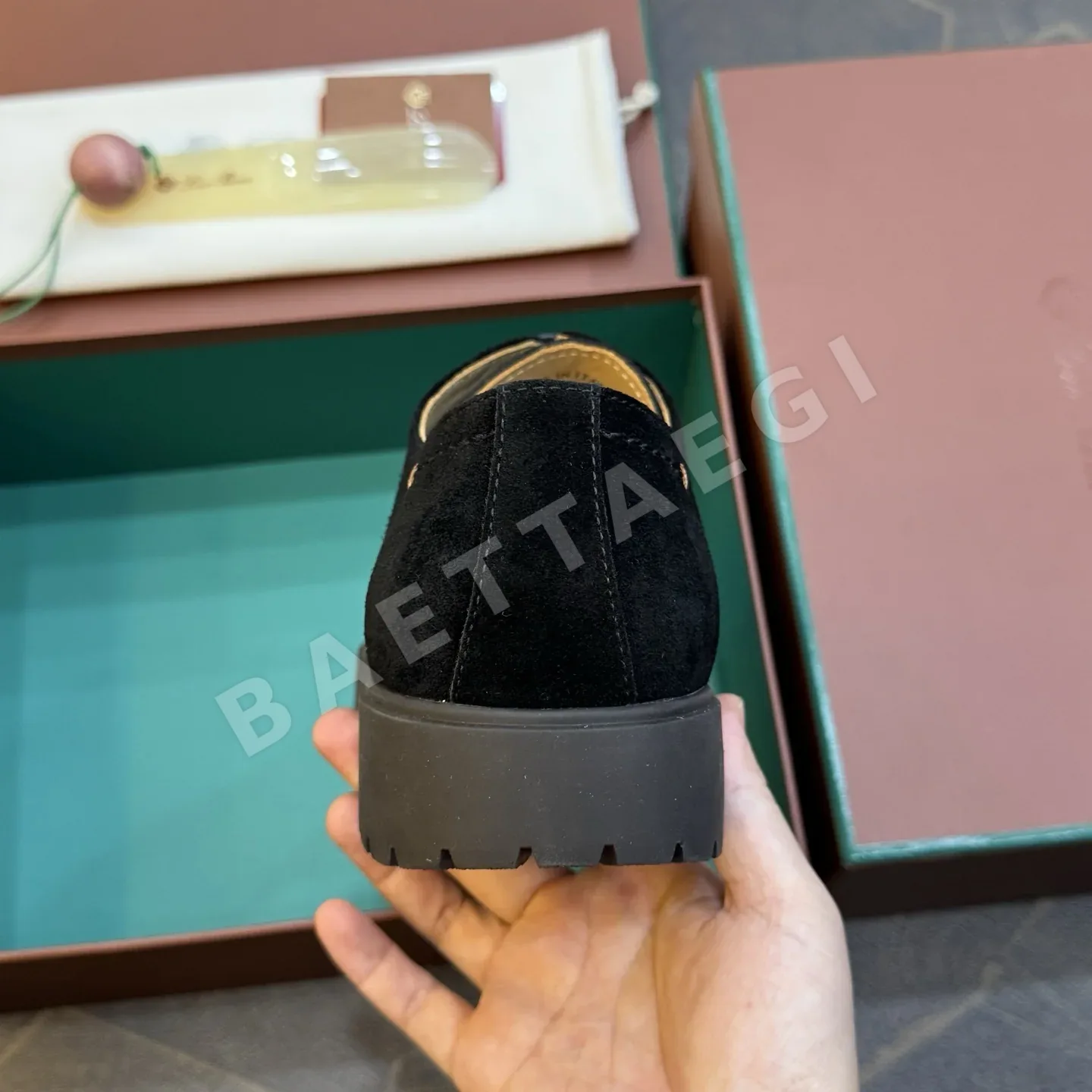 로로피아나 로퍼 남성 스웨이드 플랫폼 솔 상세 이미지 8