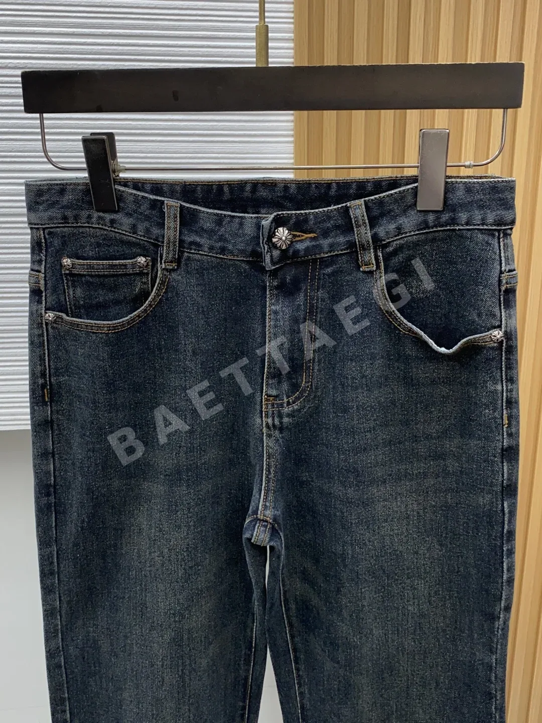 크롬하츠 남성 청바지 상세 이미지 3