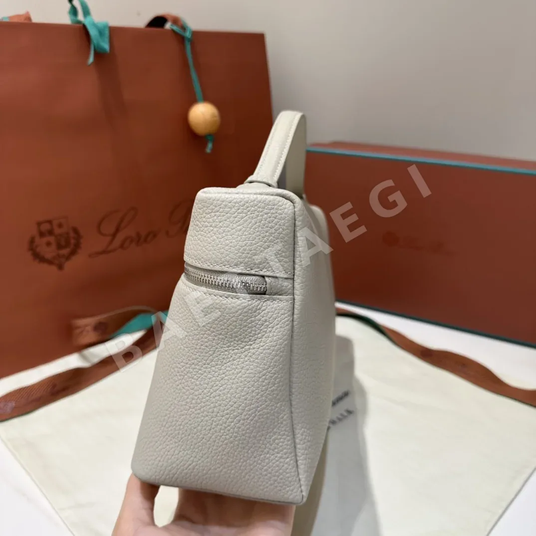 로로피아나 L27 펄 그레이 핸드백 상세 이미지 6