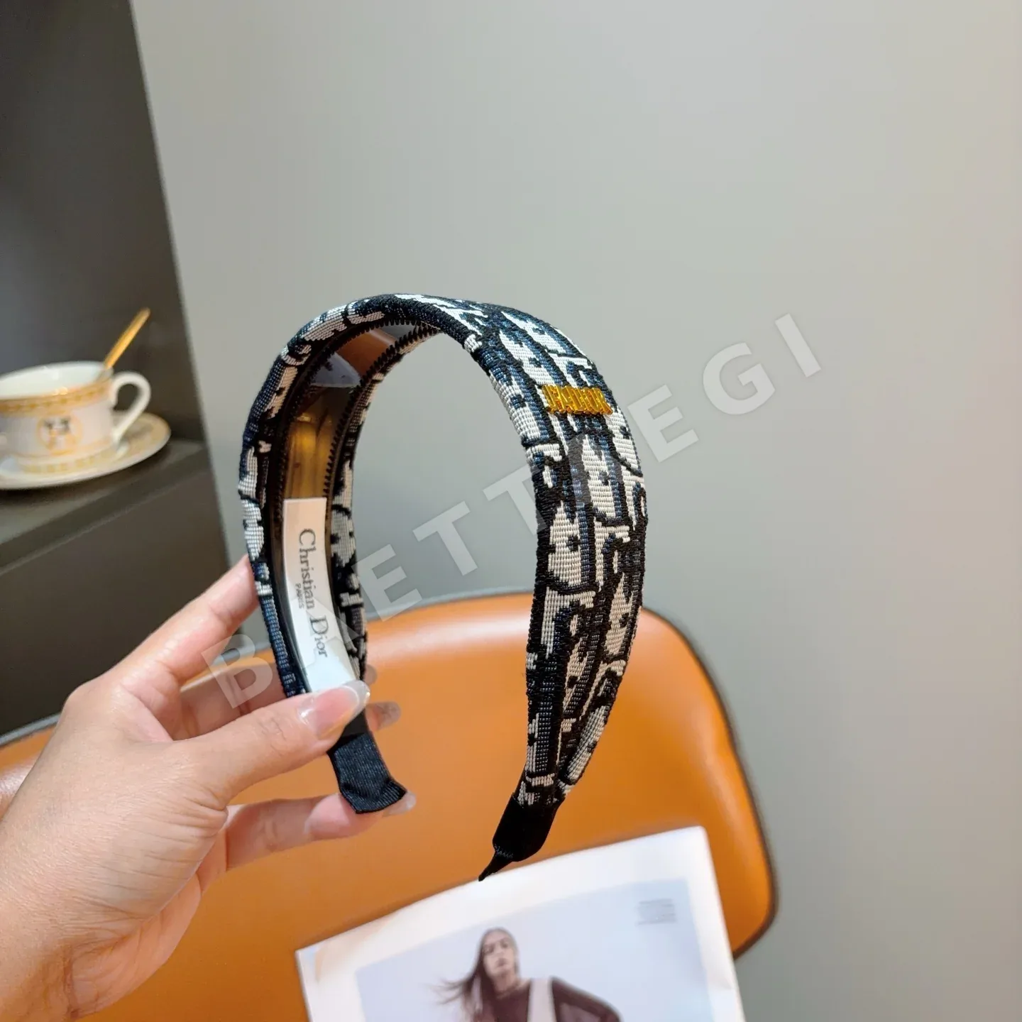 디올 D형 헤어밴드 상세 이미지 2