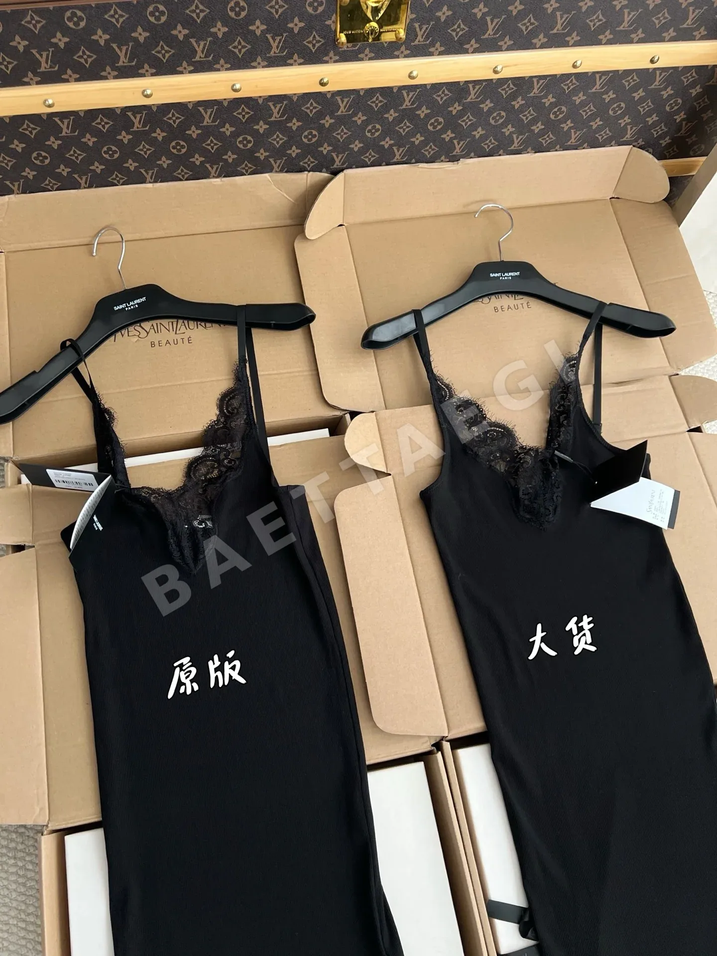 생로랑 여성 반팔 티셔츠 상세 이미지 5
