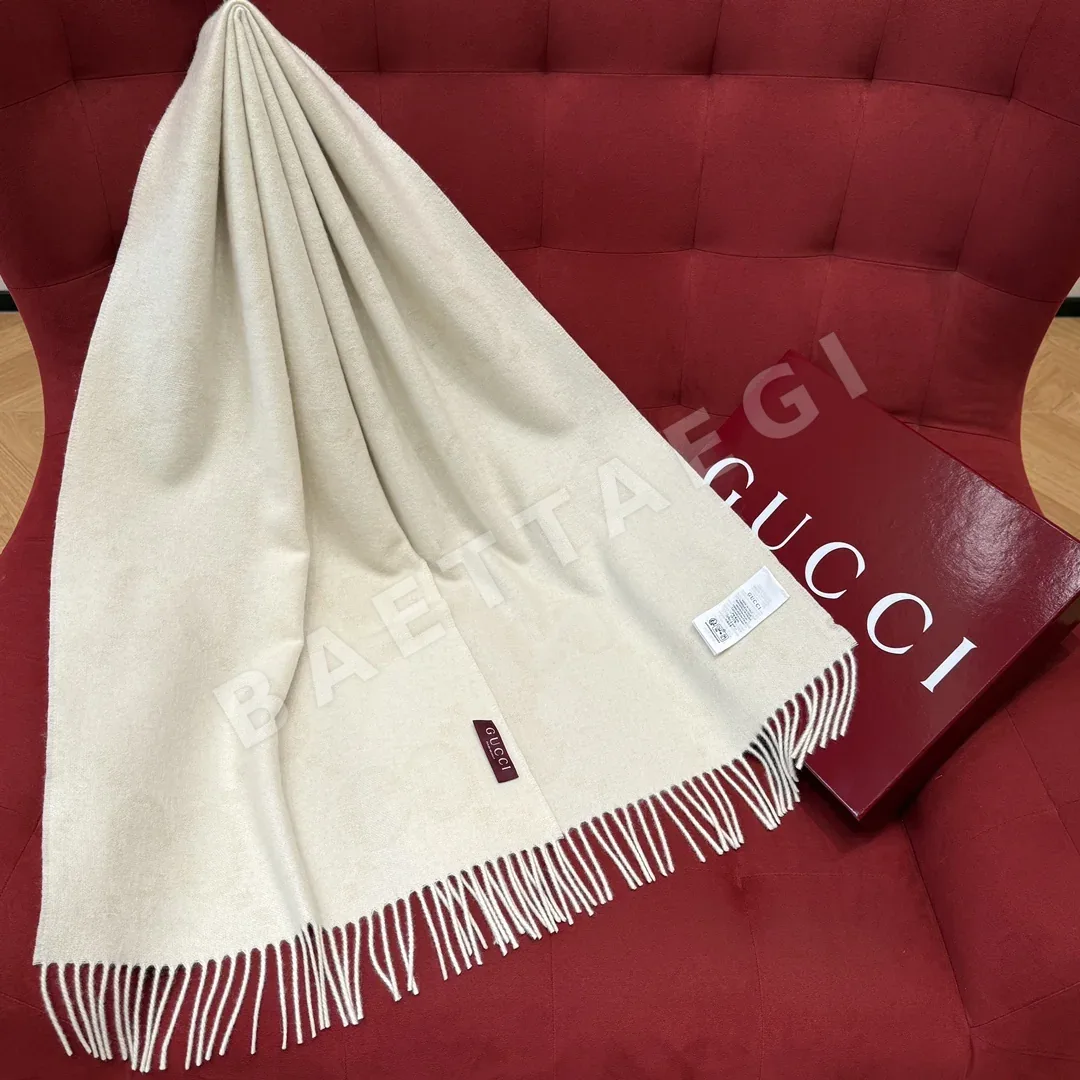 구찌 골드 G 양면 머플러 상세 이미지 2