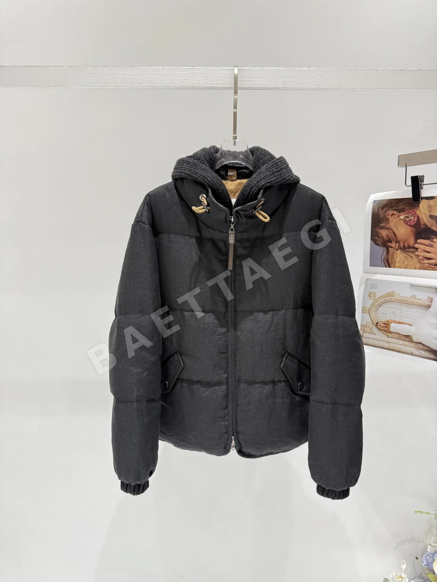 브루넬로쿠치넬리 오트쿠튀르 공방(Métiers d'Art) 컬렉션 패딩 상세 이미지 3