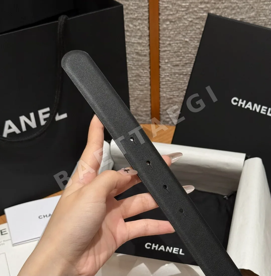 샤넬 카멜리아 진주 버클 가죽 벨트 상세 이미지 7