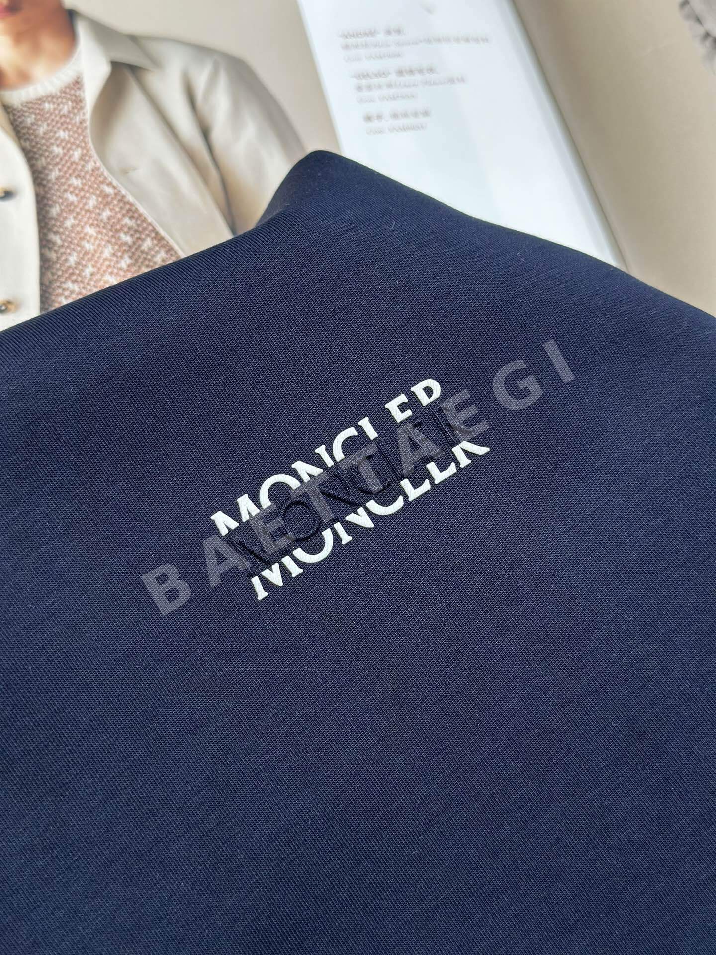 몽클레르 더블 로고 남성 긴팔 스웨트셔츠 상세 이미지 6