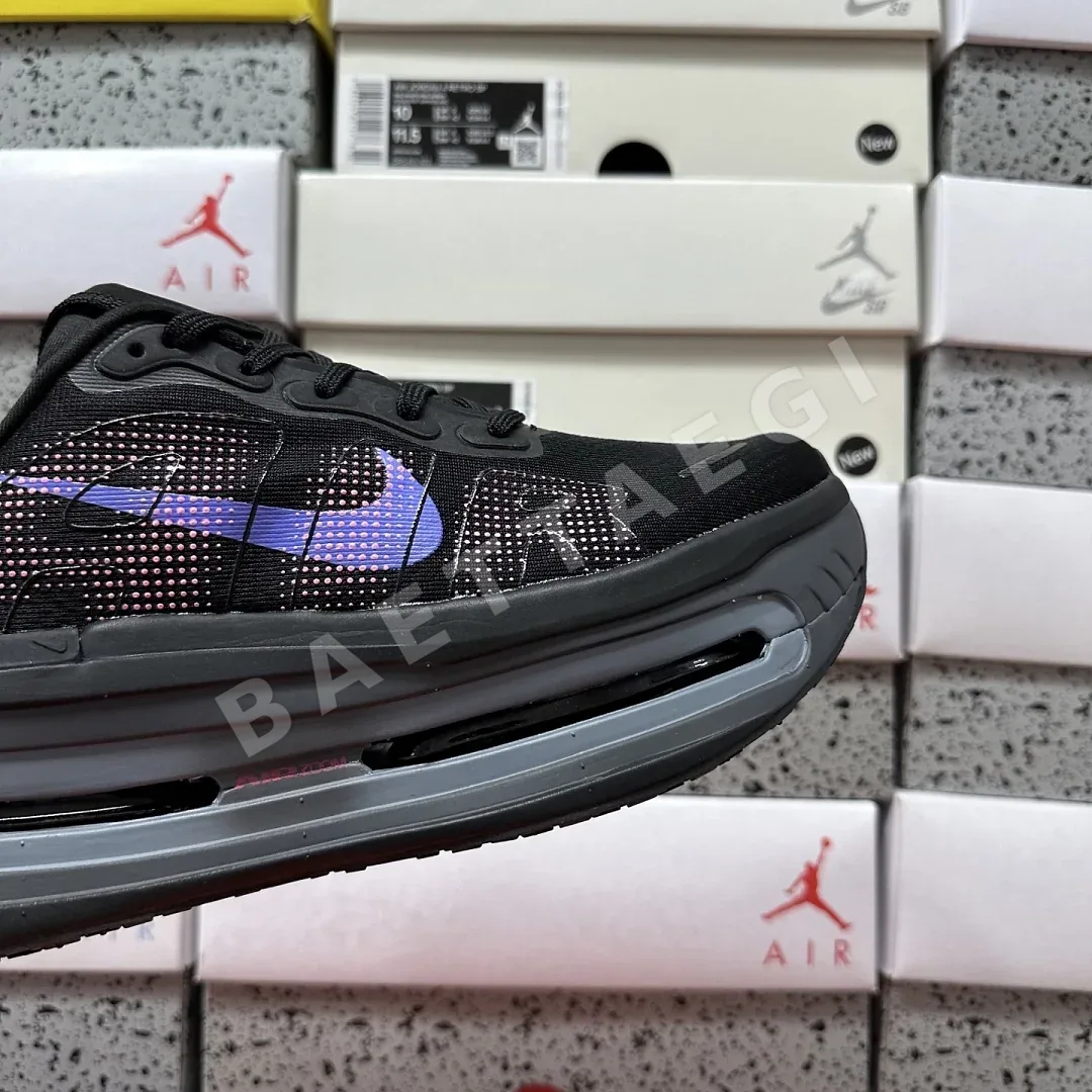 나이키 [5A] 보메로 프리미엄 블랙 퍼플 HQ2050-002 201635 Nike Vomero Premium 상세 이미지 4