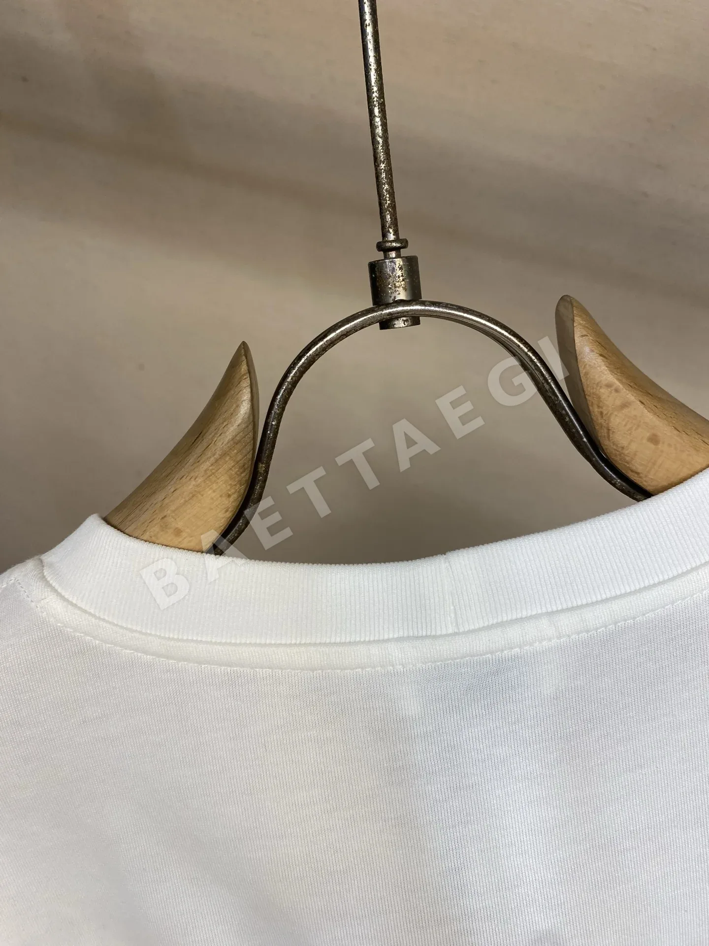 셀린느 로고 프린트 코튼 남성 반팔 티셔츠 상세 이미지 9