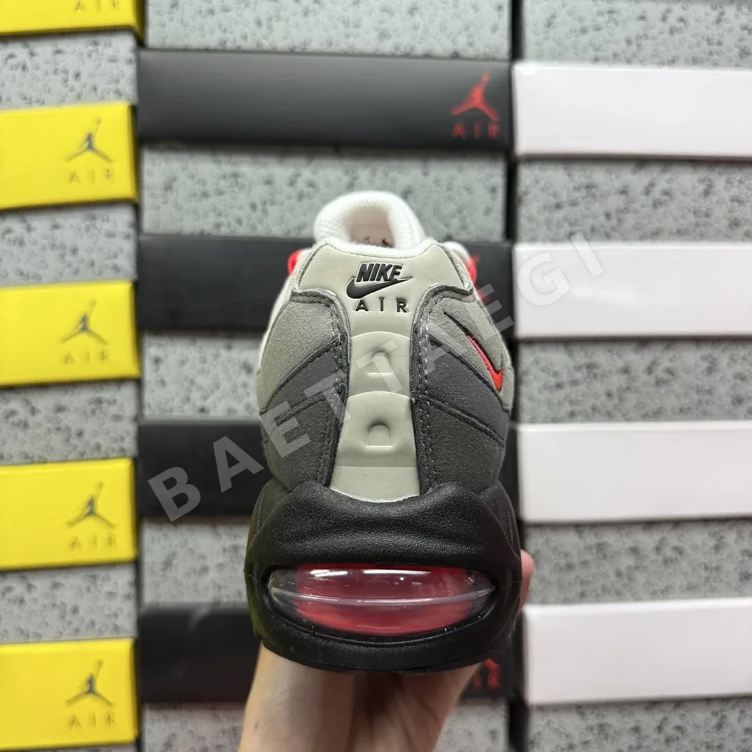 나이키 [WE] 에어 맥스 95 OG IM7410-001 201736 Nike Air Max 95 OG Big Bubble Solar Red 상세 이미지 7