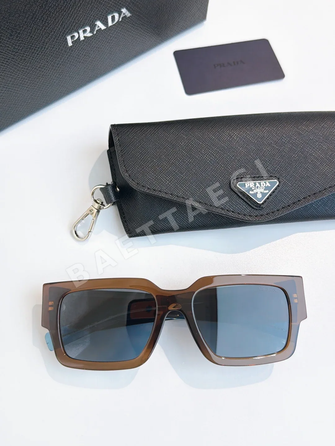프라다 선글라스 74326 Prada Sunglasses 상세 이미지 3