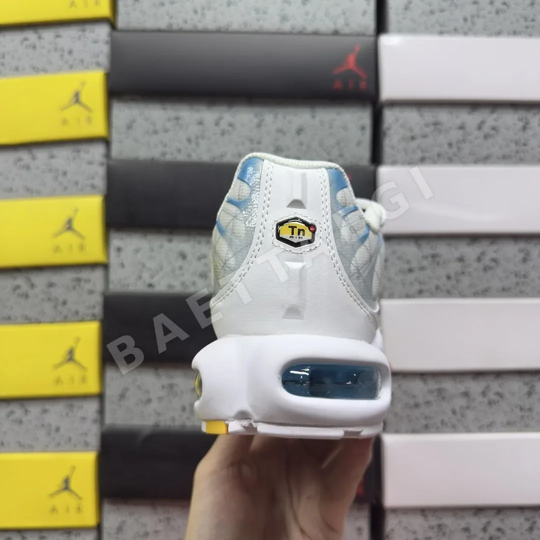 나이키 [BD] 에어 맥스 플러스 화이트 블루 FQ2397-100 201919 Nike Air Max Plus Marseille 상세 이미지 9