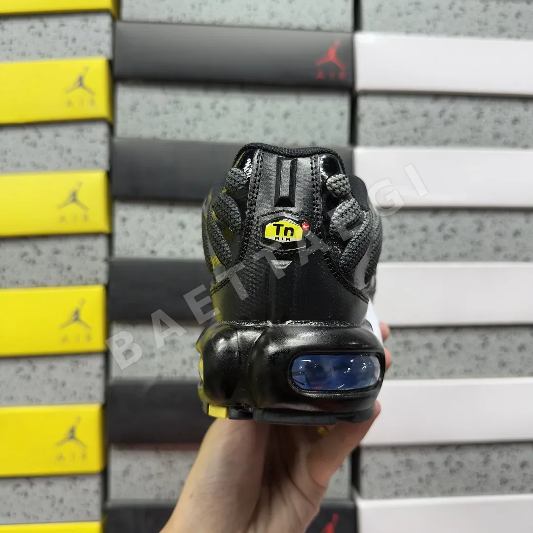 나이키 [BD] 에어 맥스 플러스 HM0709-100 201843 Nike Air Max Plus White Black Racer Blue 상세 이미지 9