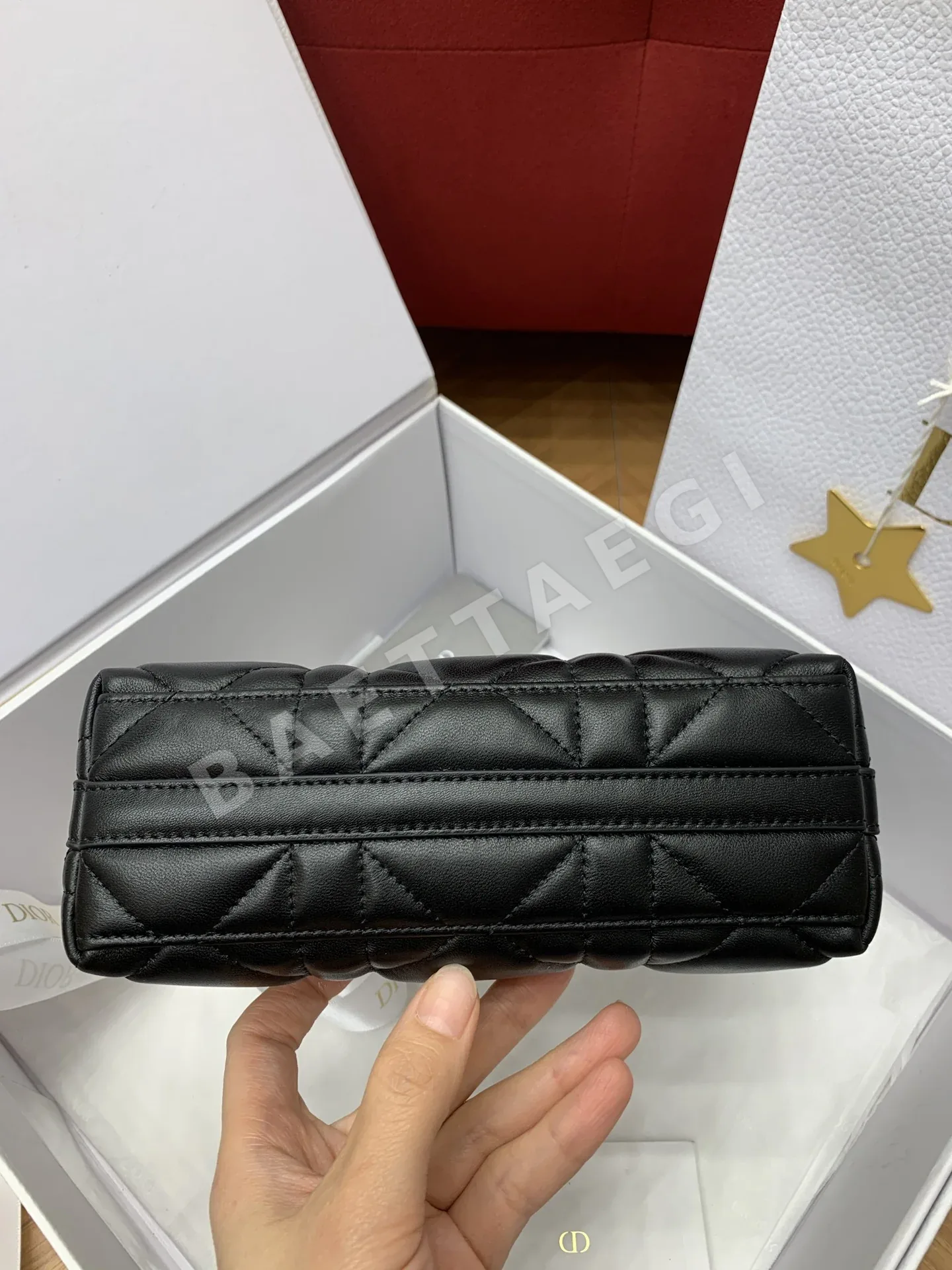디올 30 몽테뉴 미니 체인 핸드백 상세 이미지 6