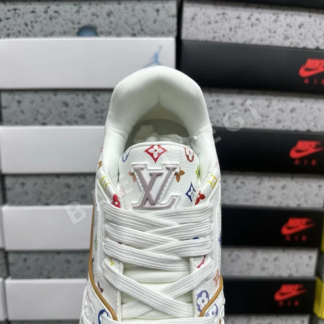 루이비통 [D1] V2 13 화이트 205852 Louis Vuitton V2-13 상세 이미지 8
