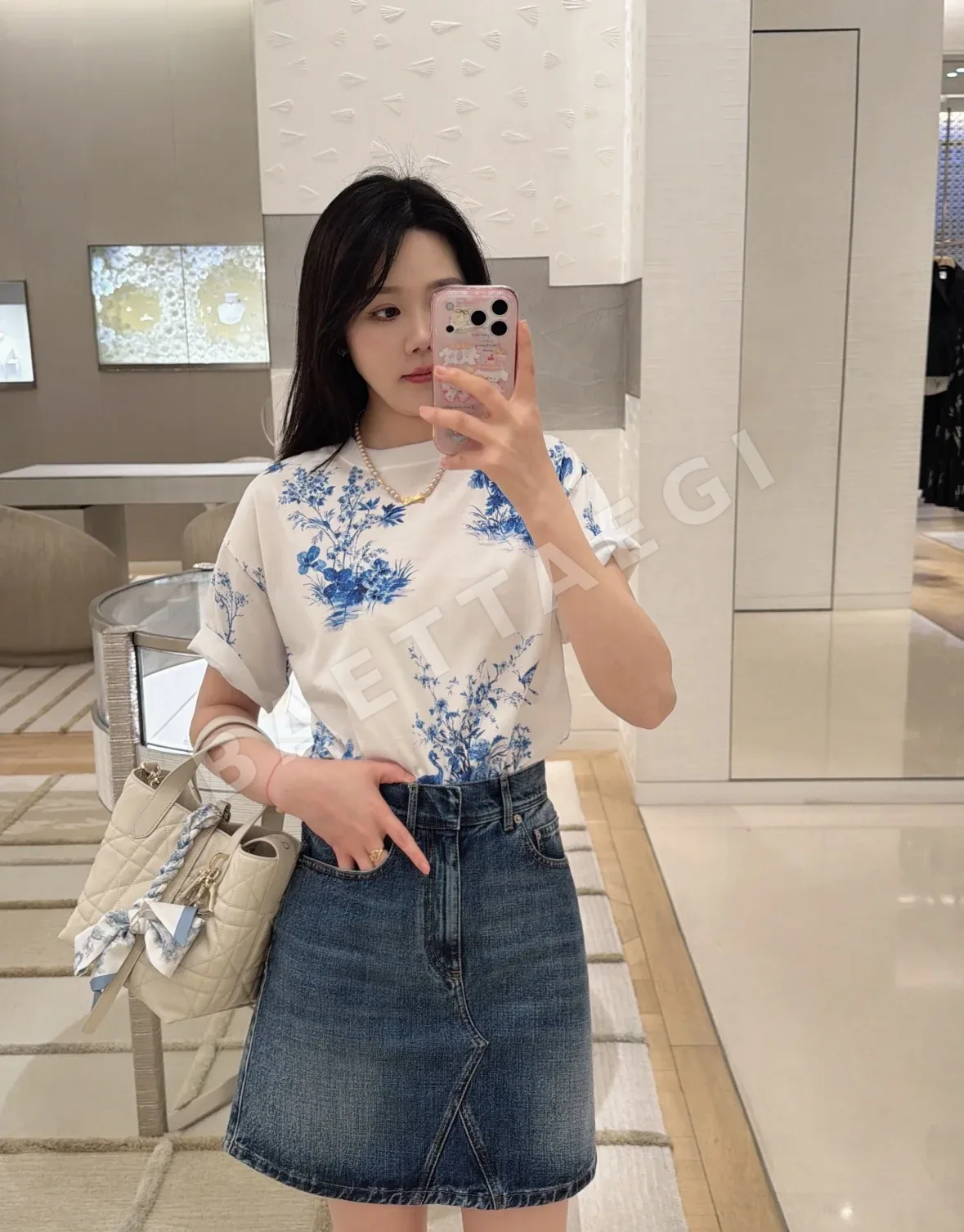 디올 여성 청백자풍 화조 프린트 반팔 티셔츠 54126