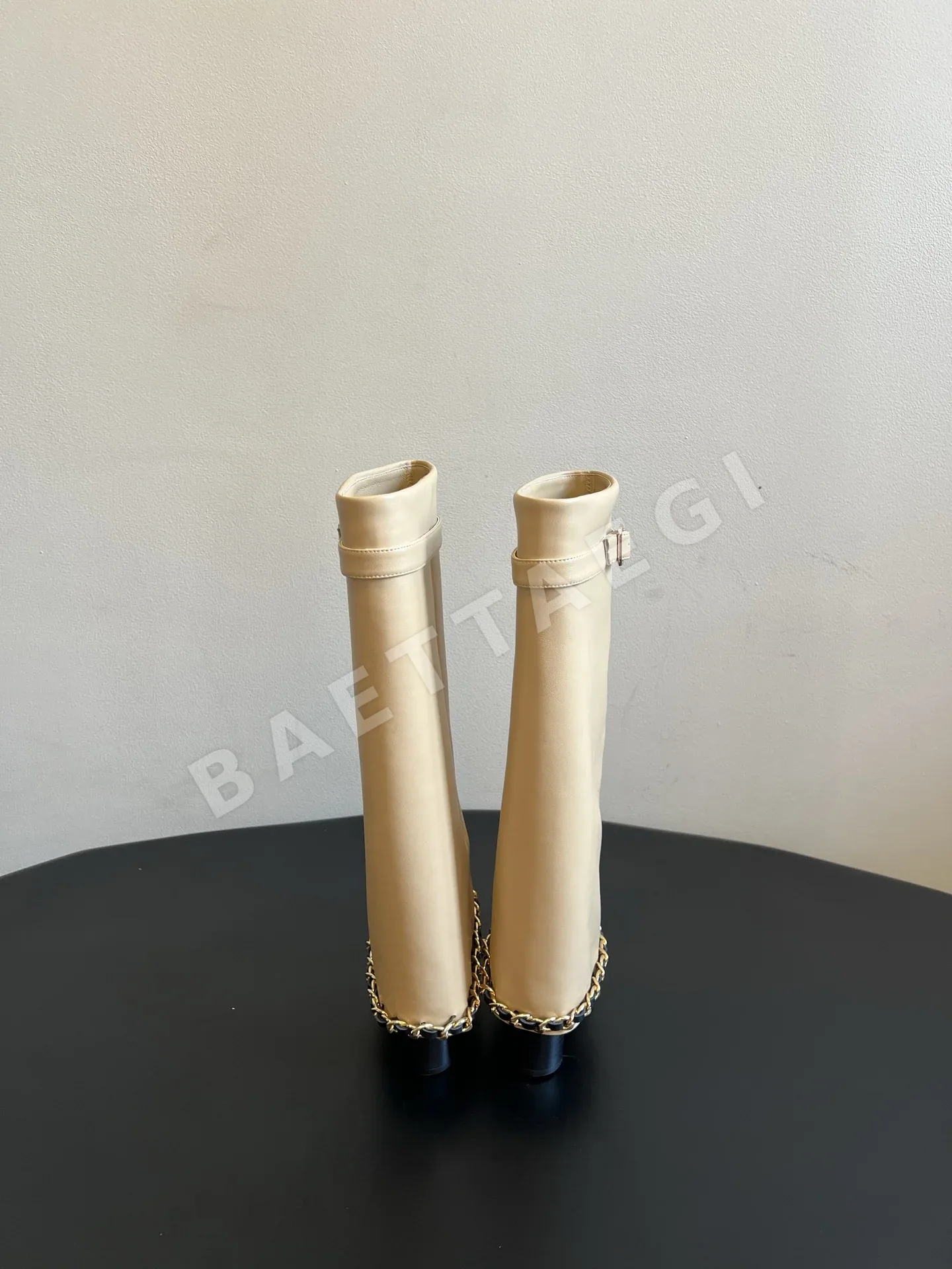 샤넬 부츠 여성 양가죽 컬러블록 토 상세 이미지 4