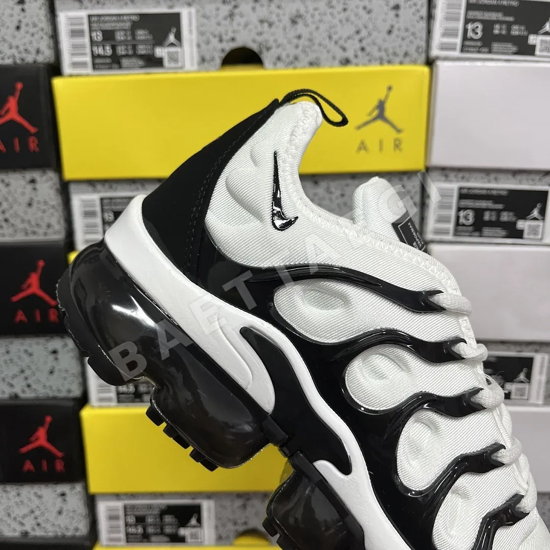 나이키 [OT] 에어 베이퍼맥스 플러스 화이트 블랙 924453-006 201590 Nike Air VaporMax Plus 상세 이미지 2