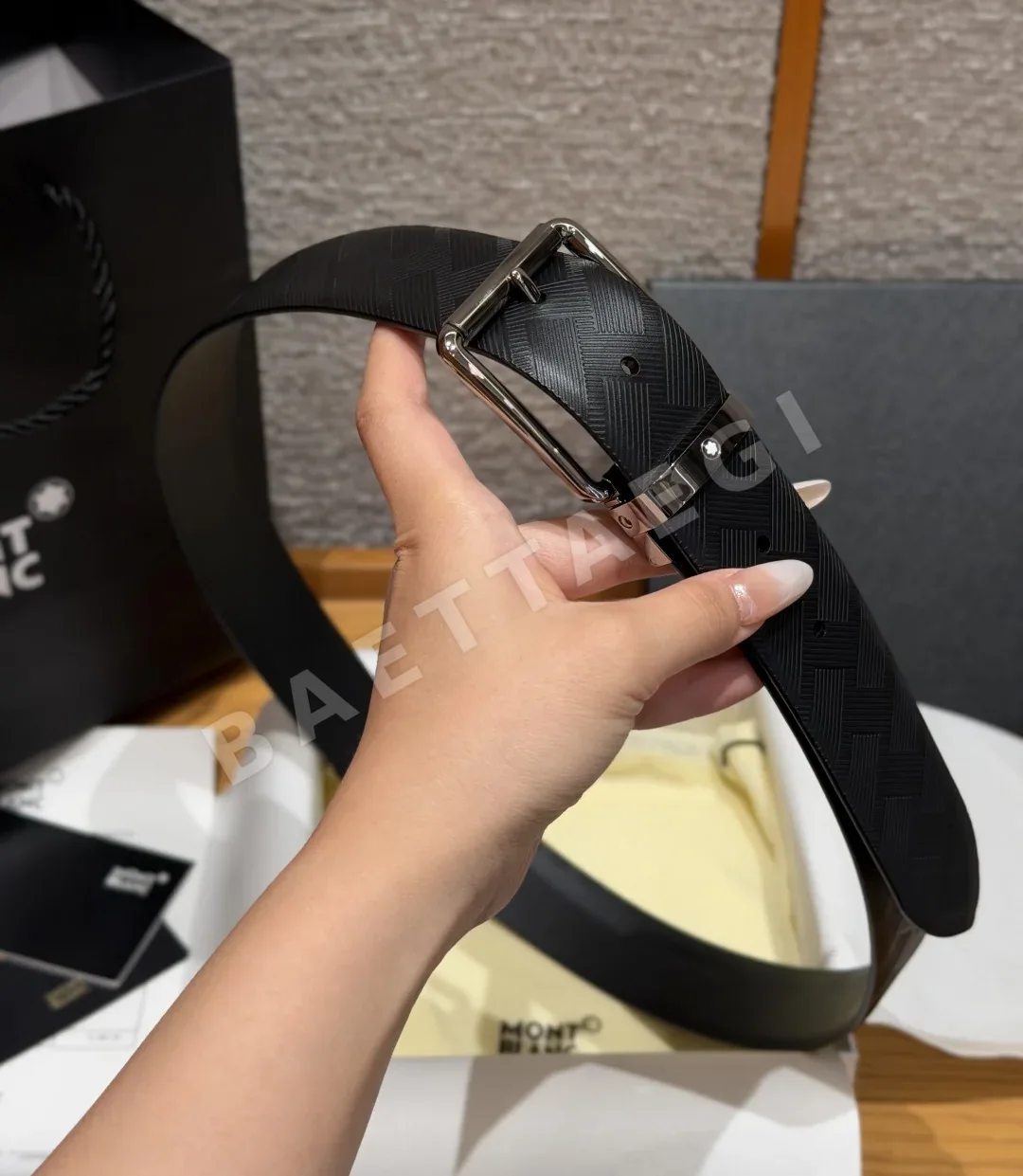 몽블랑 사피아노 소가죽 양면 벨트 상세 이미지 2