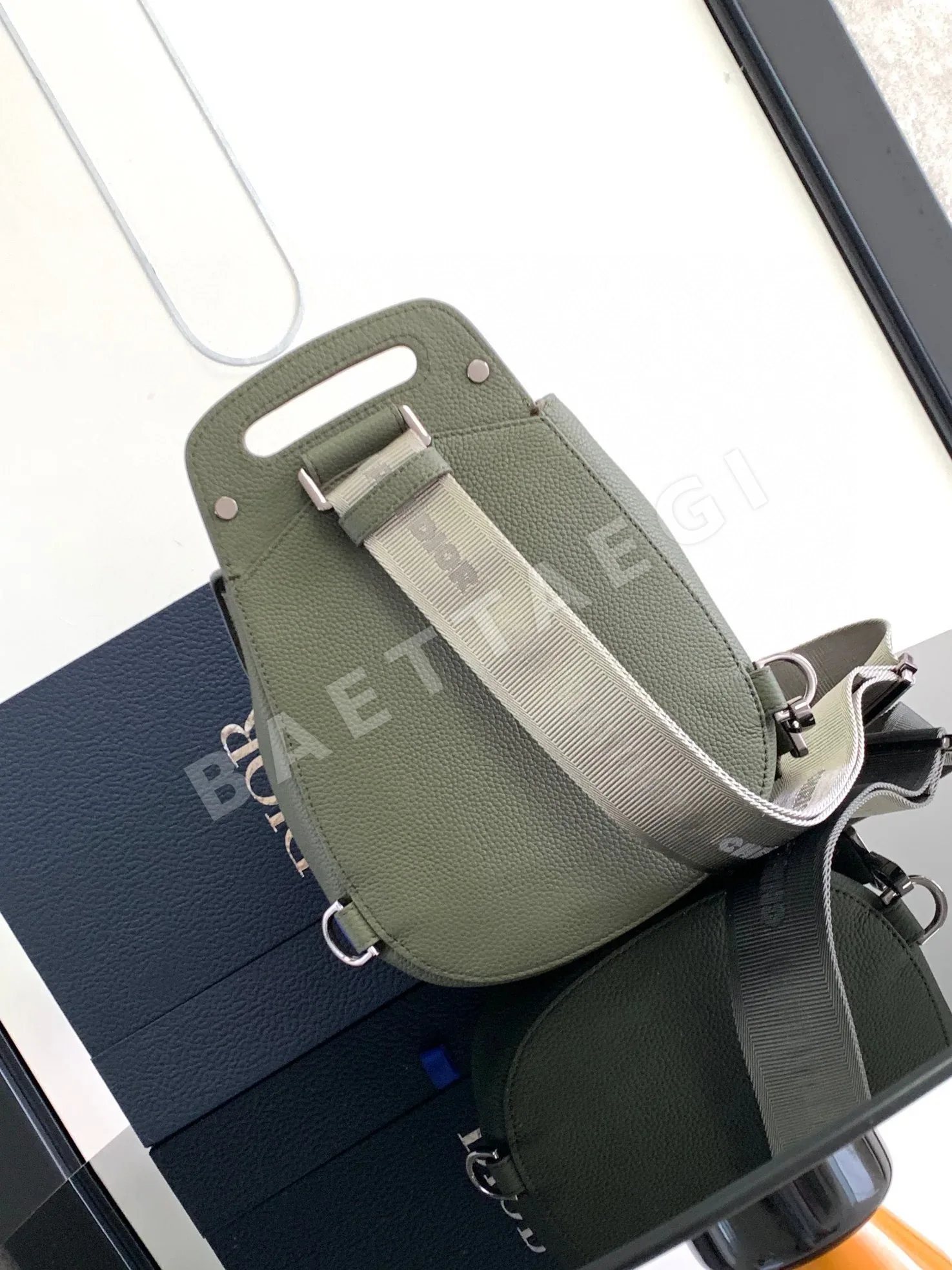 디올 갤러프 백팩 상세 이미지 3
